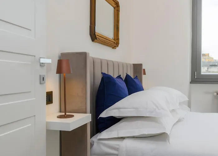 Luce Di Floor Near Vatican *