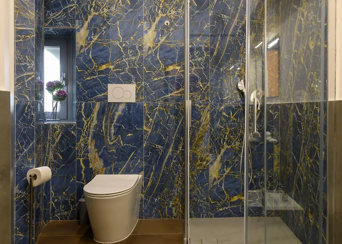 Luce Di Floor Near Vatican